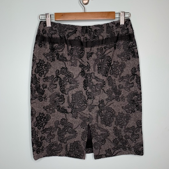 Ann Taylor Gray Wool Blend Textured Pencil Skirt - Picture 2 of 8